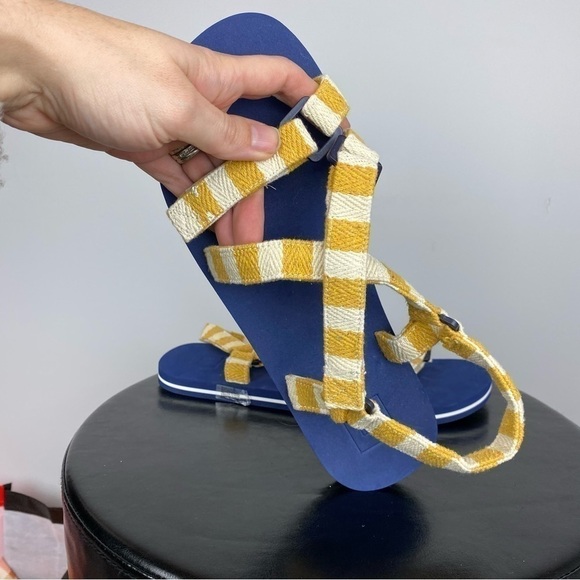 GAP • Yellow Strip Sporty Strap Sandal - Picture 5 of 8